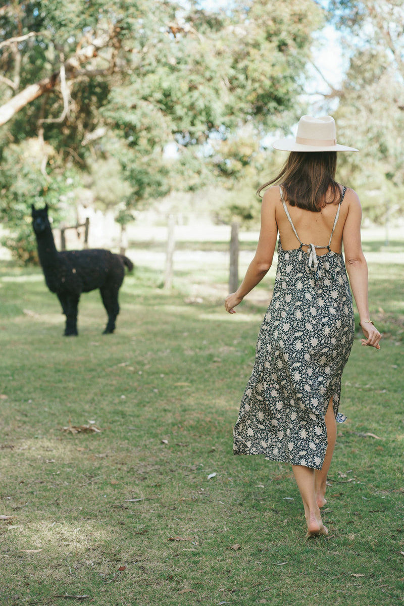 Laurel Strappy dress - Sari